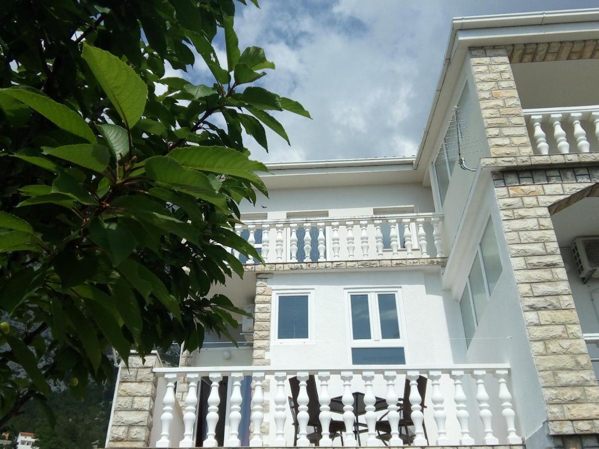 Apartman Taja Makarska Zewnętrze zdjęcie